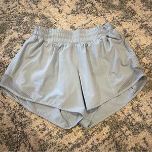 Lululemon Hotty Hot short in light blue size 4 (High Rise lined short 4”)